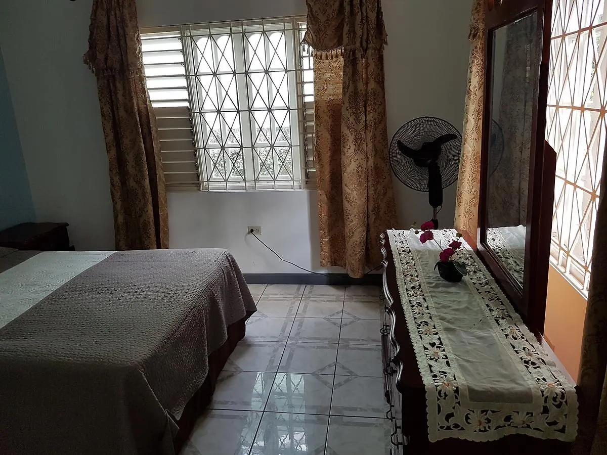 Holiday home Jus4U-1 The Home Away From Home Villa Jamaica